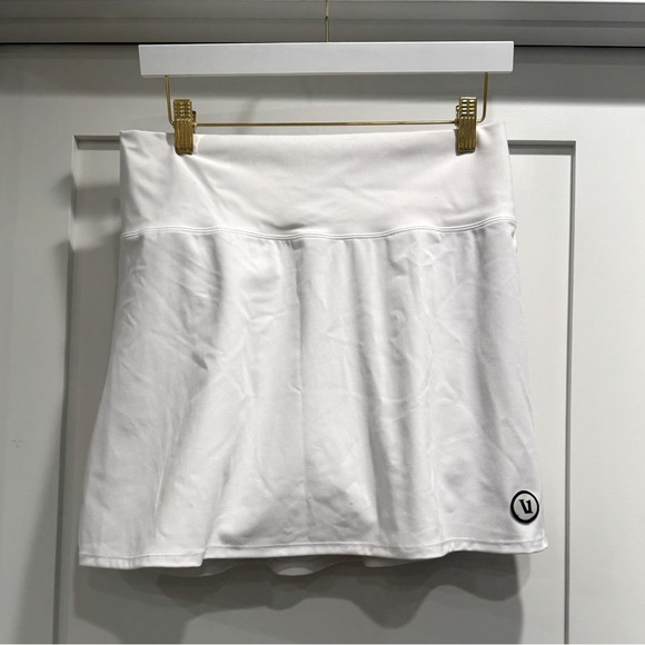Vuori Volley Skirt Women's Performance Skirt Medium EUC - Picture 2 of 5